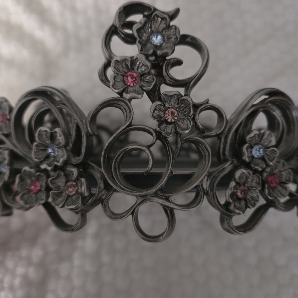PartyLite Pewter Floral Candle Ring Holder with Pink and Blue Rhinestones